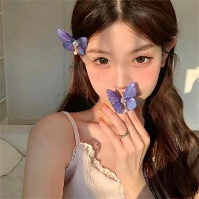 俏如彩蝶飞飞飞